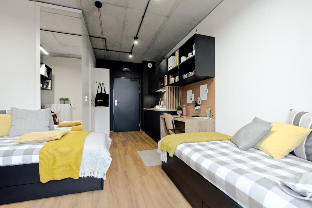 Shed Living Krakow Aparthotel Exterior photo